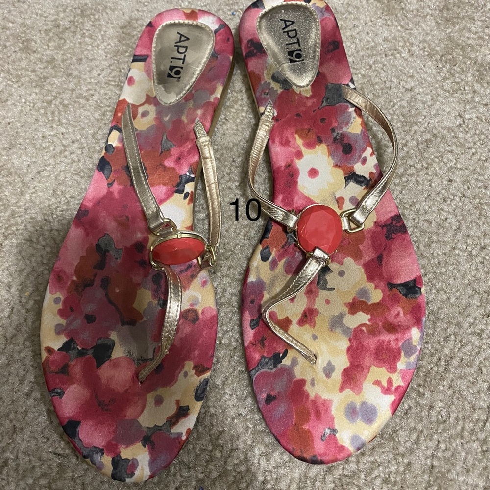 Apt 9 sandals
